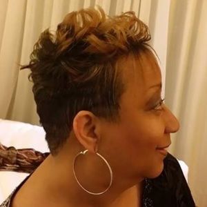 Meet your Posher, Shelia